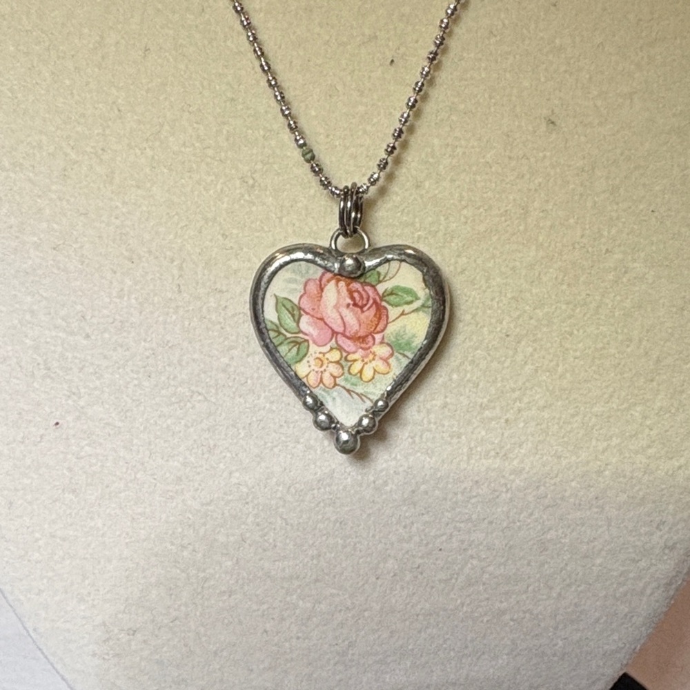 Italy 935 S Heart Vintage Floral Paper Design